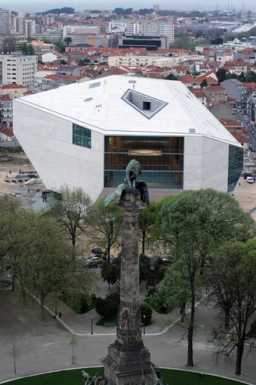 Casa da Música: Where a concert hall meets the city · image 2
